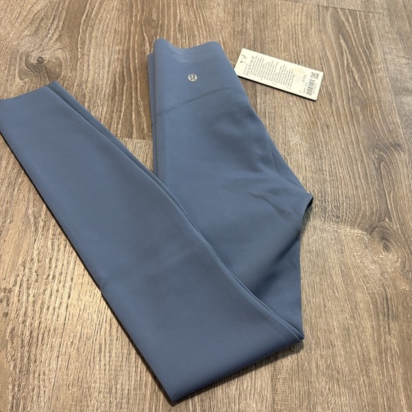 NWT Lululemon Women’s Glow Up HR Tight Leggings 2 BLUE - Picture 6 of 7
